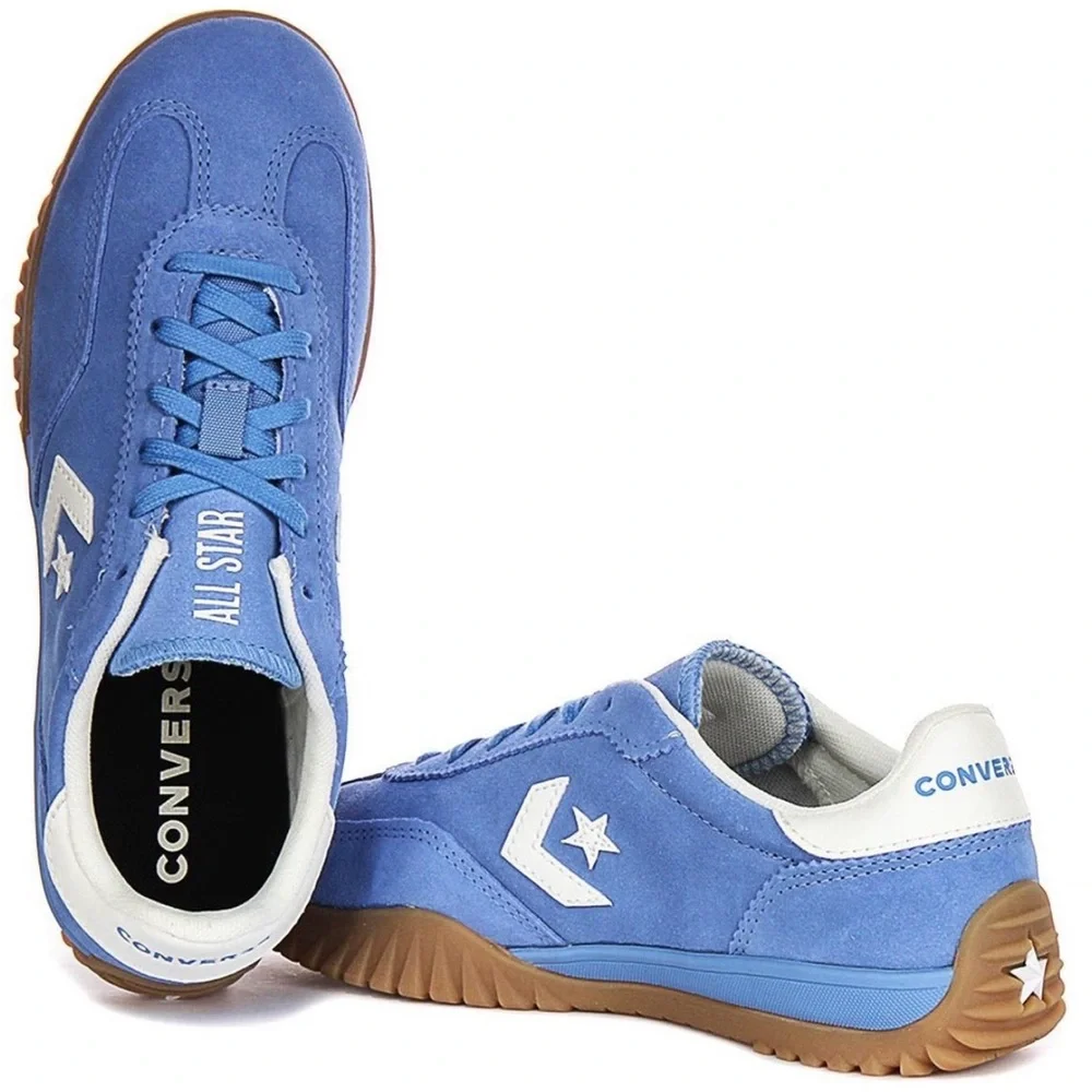 Converse Light Blue Sneakers with Brown Sole  Women’s Size 7 (23.5cm)